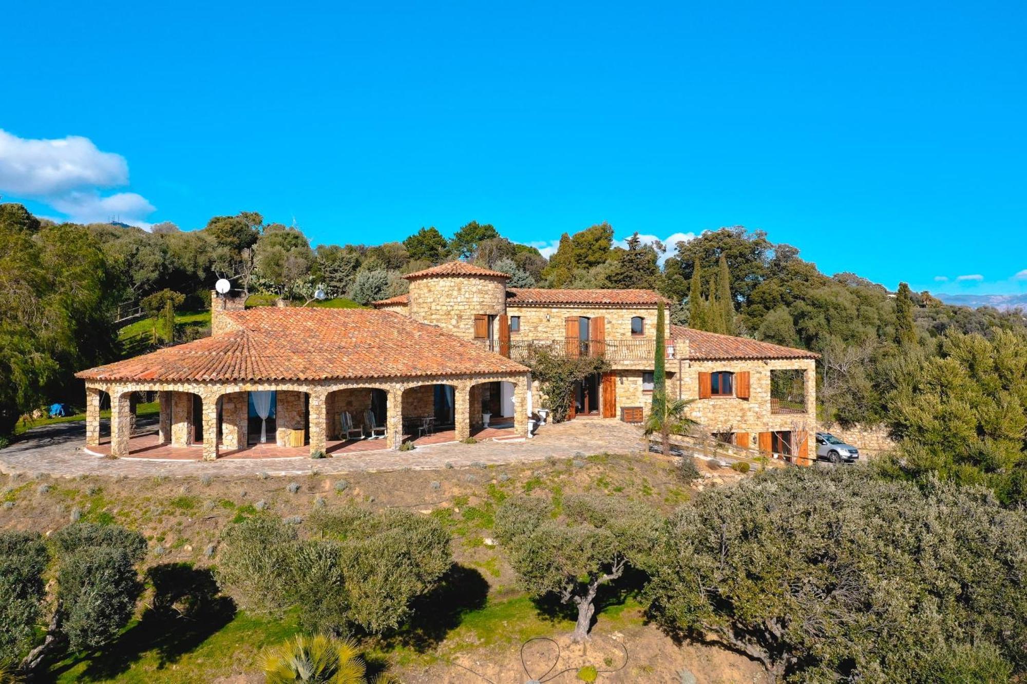 Villa La Deluxe Propriete D'exception Sur Les Hauteurs D'ajaccio *