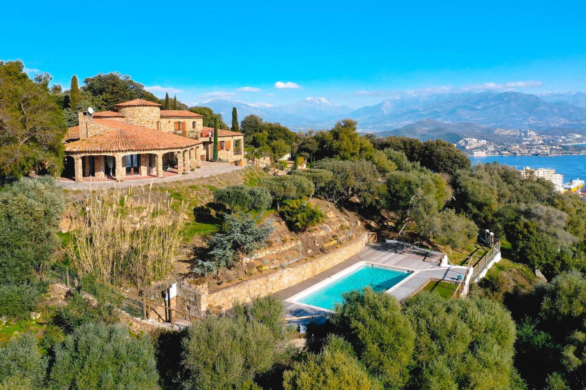 Villa La Deluxe Propriete D'exception Sur Les Hauteurs D'ajaccio Ajaccio (Corsica)