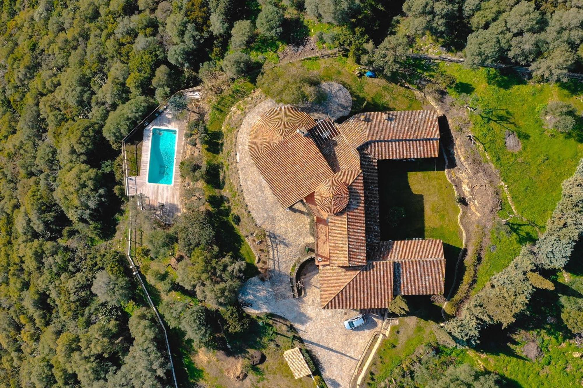 La Deluxe Propriete D'exception Sur Les Hauteurs D'ajaccio *