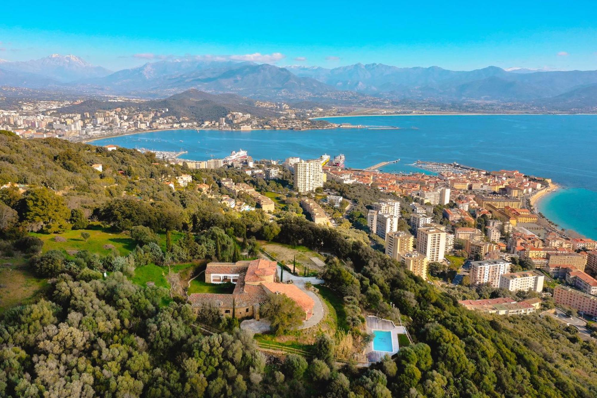 La Deluxe Propriete D'exception Sur Les Hauteurs D'ajaccio Villa
